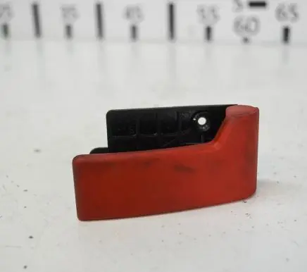 Engine bonnet (hood) release handle
