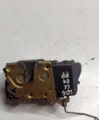 Peugeot 206 Front door lock AW5F026