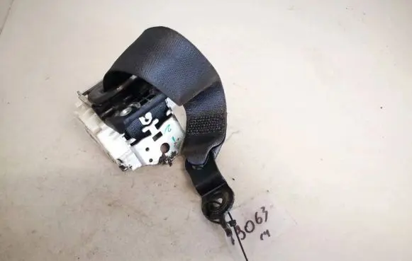 Fiat Croma Rear seatbelt 33053983b