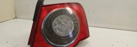 Volkswagen PASSAT B6 Rear/tail lights 275702