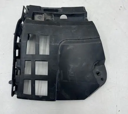 Volvo XC40 Front bumper mounting bracket 31455242