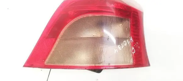 Toyota Yaris Rear/tail lights