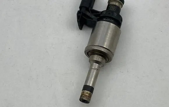 Audi A1 Fuel injectors set 04E906036AF