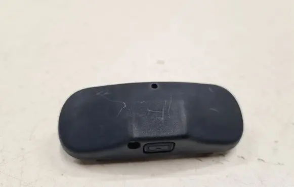 Volkswagen Touran I Windshield washer spray nozzle 1T0955986