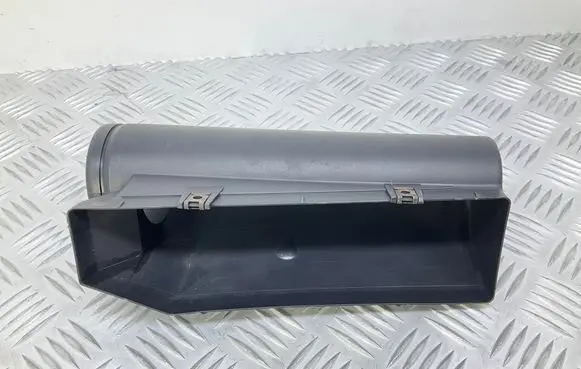 Audi Q3 8U Air intake duct part 8U0805962A