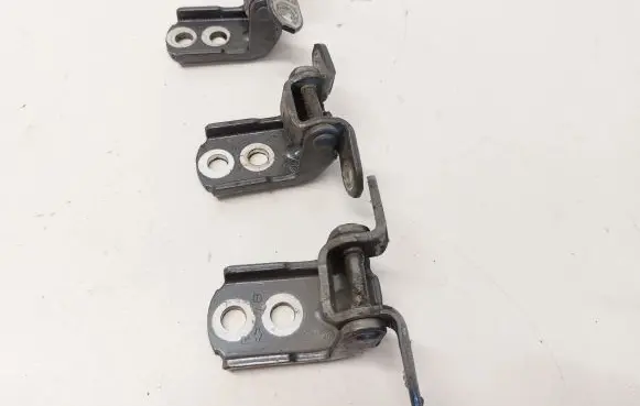 Mercedes-Benz X-class W470 Front door hinge set 