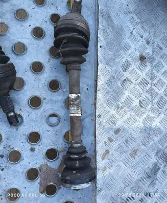 Citroen DS4 Front driveshaft 9672086080