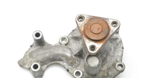 Ford Focus Water pump CM5G8501FA