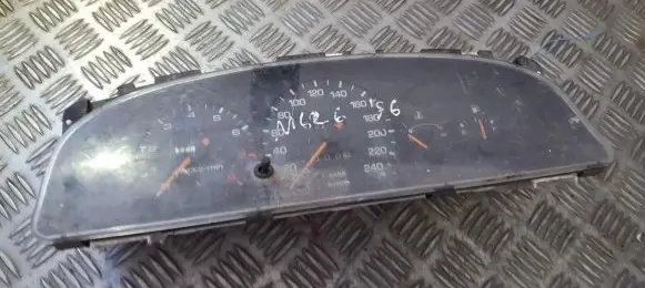 Mazda 626 Speedometer (instrument cluster) ga8e
