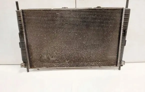 Ford Mondeo Mk III Coolant radiator