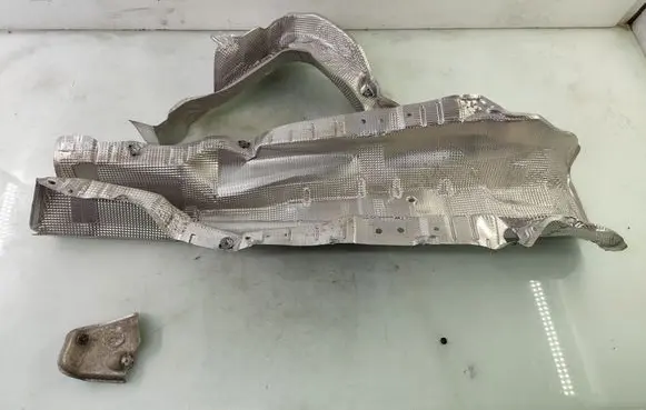 Volkswagen T-Roc Exhaust heat shield SK500826 5Q0825735B