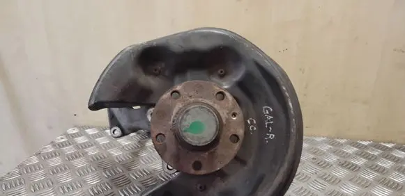 Volkswagen PASSAT CC Rear wheel hub