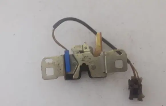 Ford Cougar Tailgate/trunk/boot lock/catch/latch 96BGF43200AB