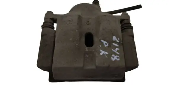 Toyota Prius (XW50) Front brake caliper