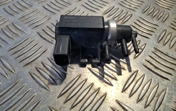 Volkswagen Caddy Turbo solenoid valve 1J0906627C