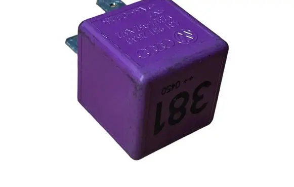 Volkswagen PASSAT B5.5 Other relay 431951253G V23134B52X372