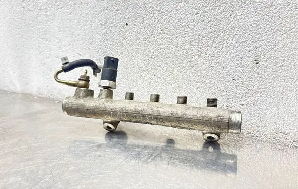 Opel Astra H Fuel main line pipe 0445214049 073447