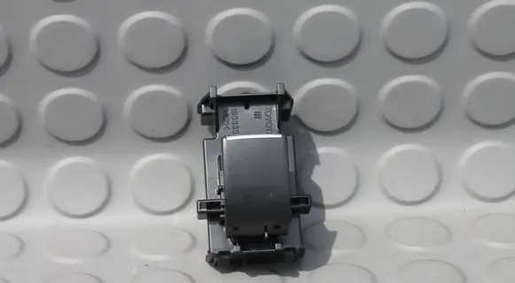 Toyota RAV 4 (XA50) Electric window control switch TOYOTA193335 193335 3361Y99