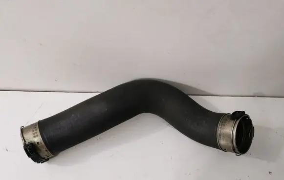 BMW 5 F10 F11 Intercooler hose/pipe 7810615