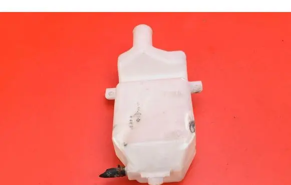 Suzuki Grand Vitara II Coolant expansion tank/reservoir