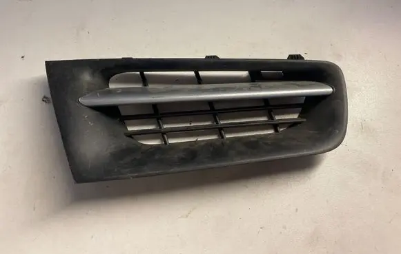 Renault Megane II Front fog light trim/grill 8200746097