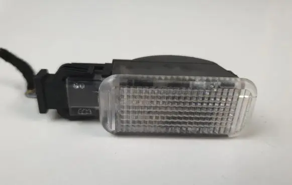 Volkswagen Phaeton Rear door interior light 4B0947416A