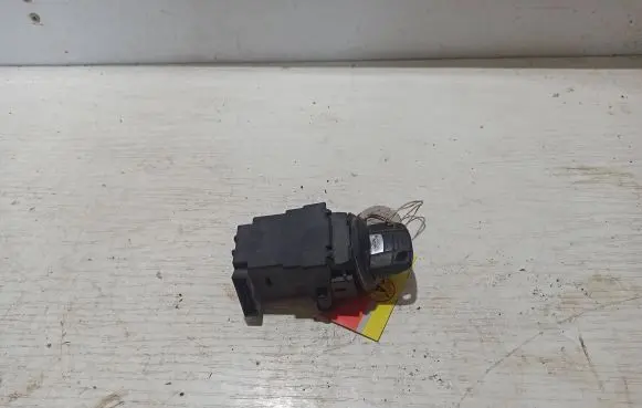 BMW 5 E60 E61 Ignition lock 6954722 3061 10862510