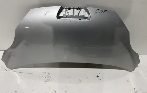 Peugeot 107 Engine bonnet/hood