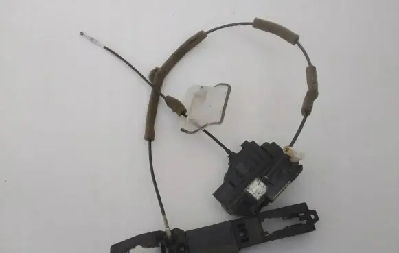 Infiniti QX70 S51 Front door lock