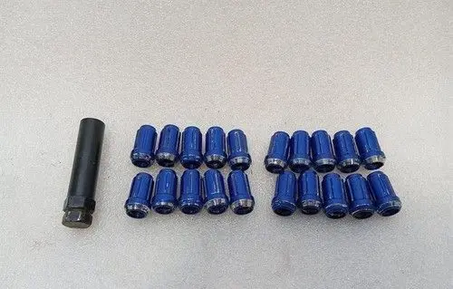Chevrolet Corvette C6 Anti-theft wheel nuts and lock