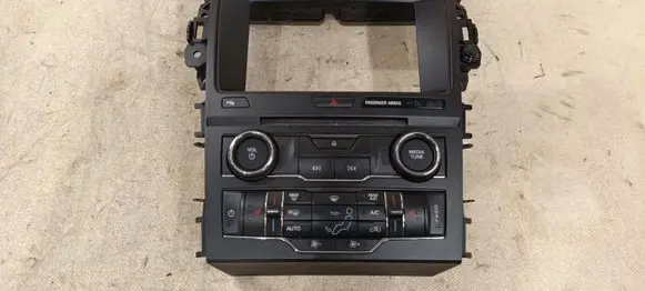 Ford Explorer V Climate control unit GB5T18A802ED CVFJ15E5GX