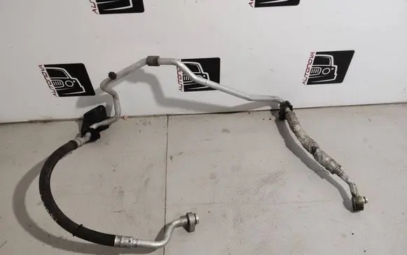 Volkswagen Tiguan Air conditioning (A/C) pipe/hose 5N0820743D