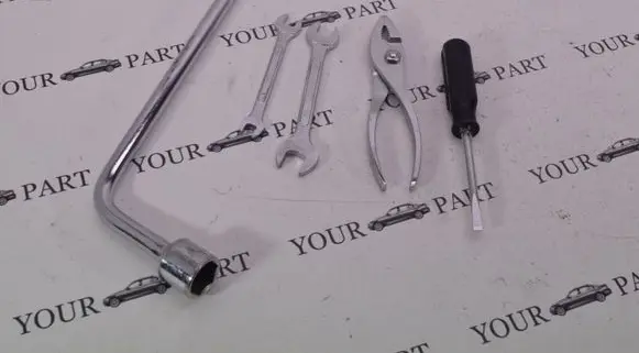 Lexus RX 330 - 350 - 400H Tool set 