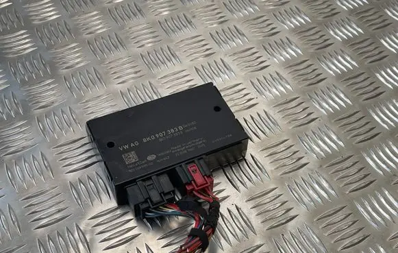 Audi A4 S4 B8 8K Tow bar trailer control unit/module 8K0907383B