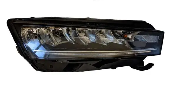 Skoda Octavia Mk4 Headlight/headlamp 5E4941016 030111823200 LE18A6418