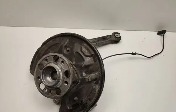 Mercedes-Benz EQC Rear wheel hub A2133503105