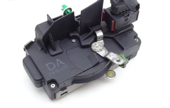 Opel Vectra B Front door lock 24414110