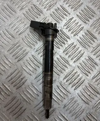 Volkswagen PASSAT B7 Fuel injector 03L130277