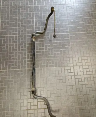 Suzuki Grand Vitara II Front anti-roll bar/sway bar