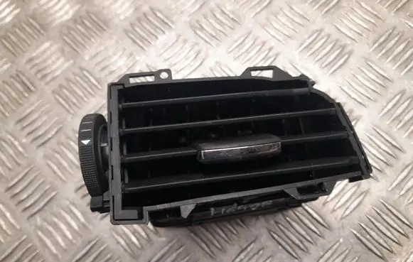 Ford Explorer VI Dash center air vent grill LB5B19C682A