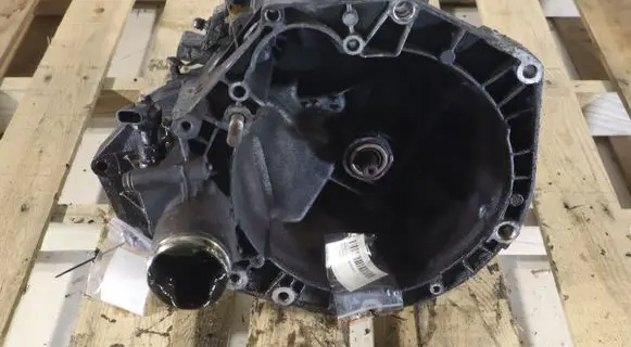 Fiat Linea Manual 5 speed gearbox 55193636