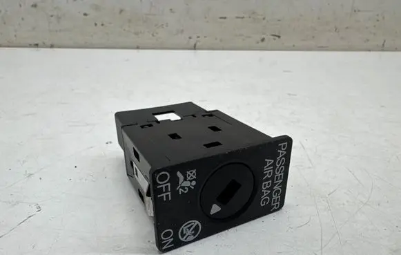 Seat Arona Passenger airbag on/off switch 5Q0919237