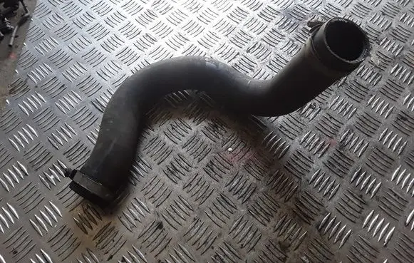 Nissan X-Trail T31 Air intake hose/pipe