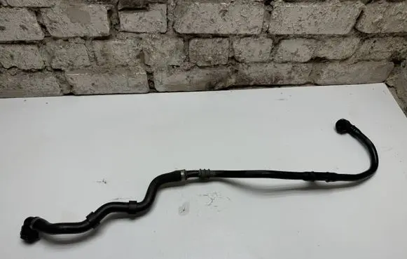 Mercedes-Benz GLC X253 C253 Engine coolant pipe/hose A2535012400