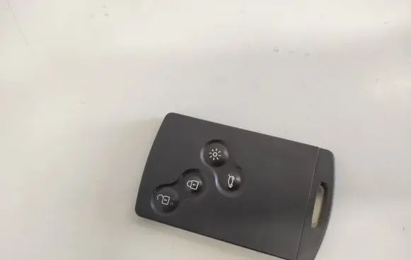 Renault Laguna III Ignition key/card 