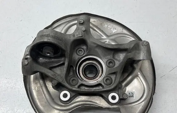 Audi A4 S4 B9 8W Rear wheel hub 8W0505431Q 2702234810 270223