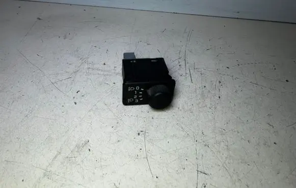 Nissan Almera Tino Headlight level height control switch