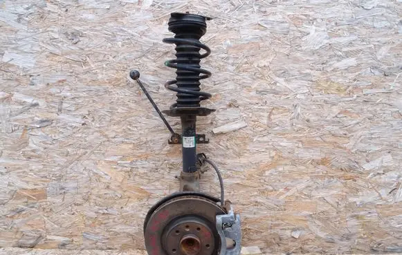 Renault Kadjar Front wheel hub spindle knuckle