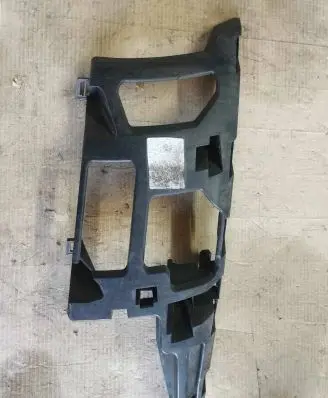 Ford Mondeo MK IV Front bumper mounting bracket