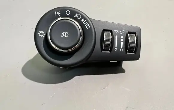 Chrysler Pacifica Light switch P68154356AC 12624 120010493
